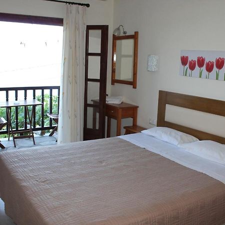 To Mpalkoni Hotel Khorevtón Luaran gambar