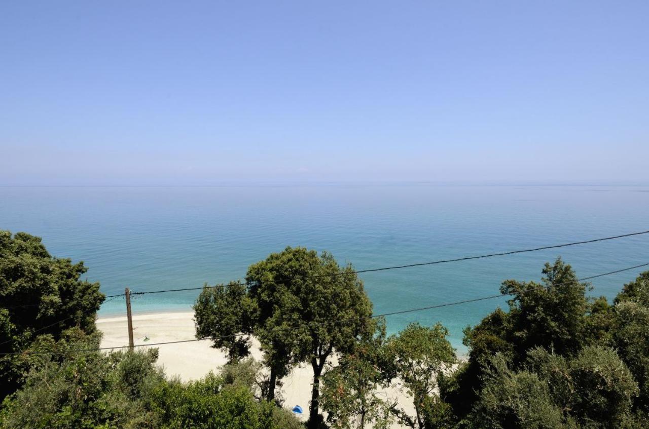 To Mpalkoni Hotel Khorevtón Luaran gambar