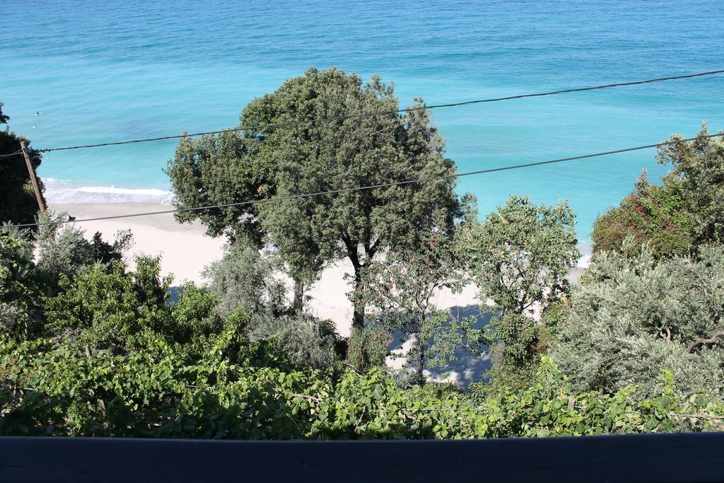 To Mpalkoni Hotel Khorevtón Bilik gambar