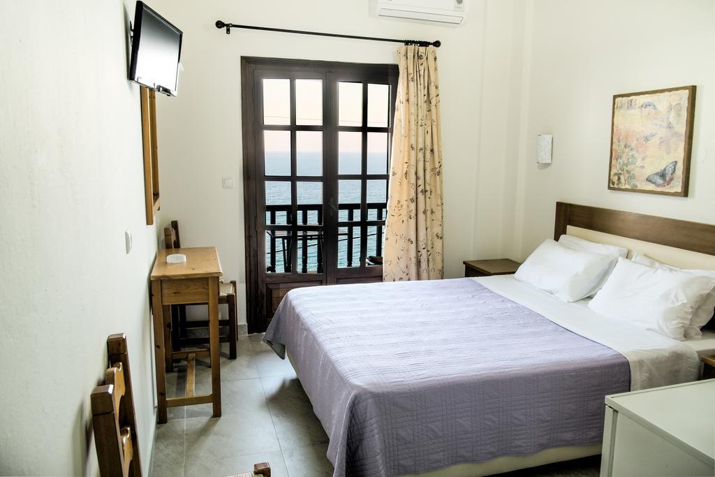 To Mpalkoni Hotel Khorevtón Luaran gambar